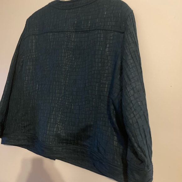 Jacket - Picture 4 of 7